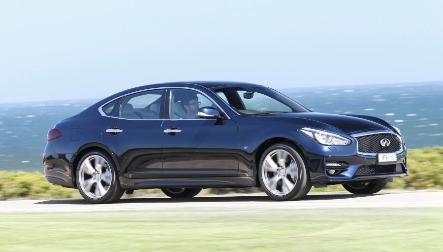 Infiniti Q70 S 2016 года  (AU) (фото 18 из 30)